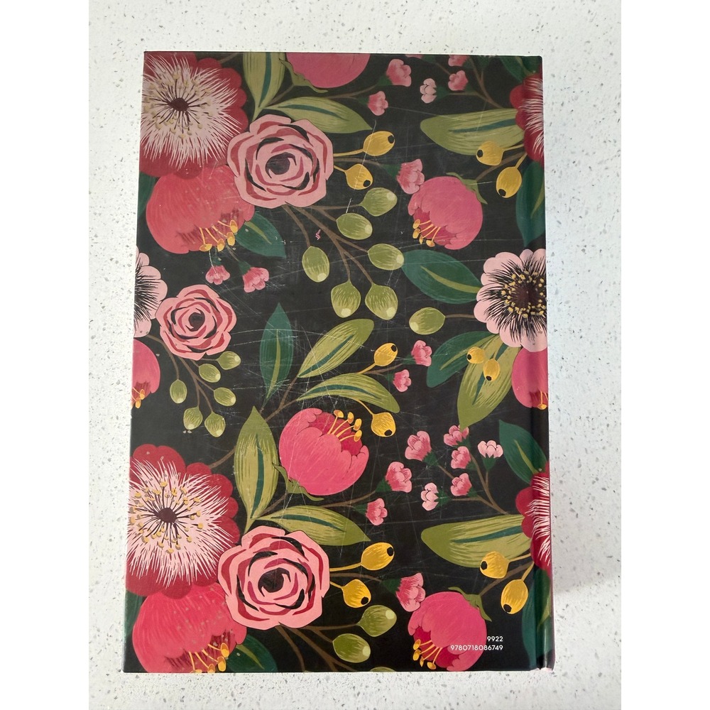 The Woman's Study Bible NKJV Floral Hardcover Thomas Nelson - Picture 2 of 3